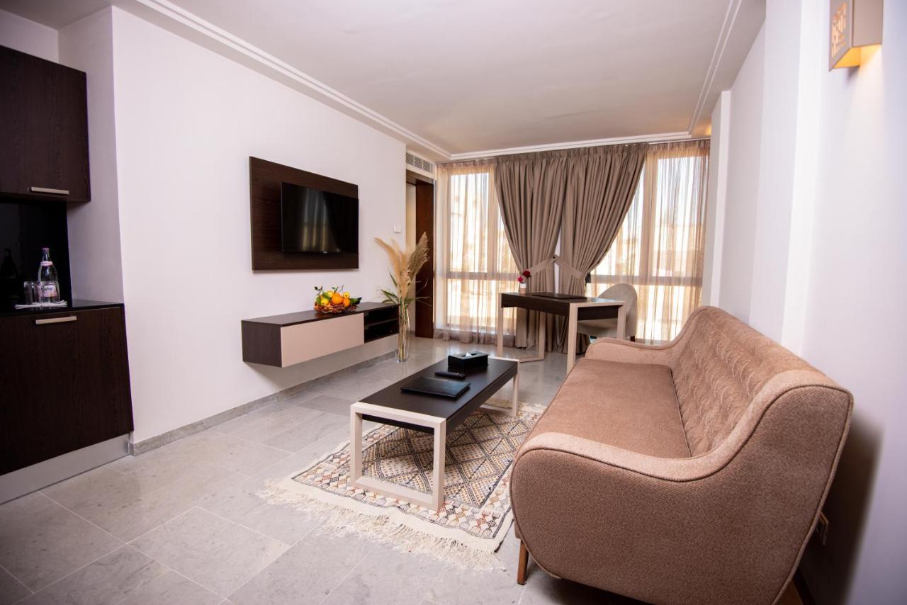 Hotel Lescure Business And Spa Megrine Екстер'єр фото