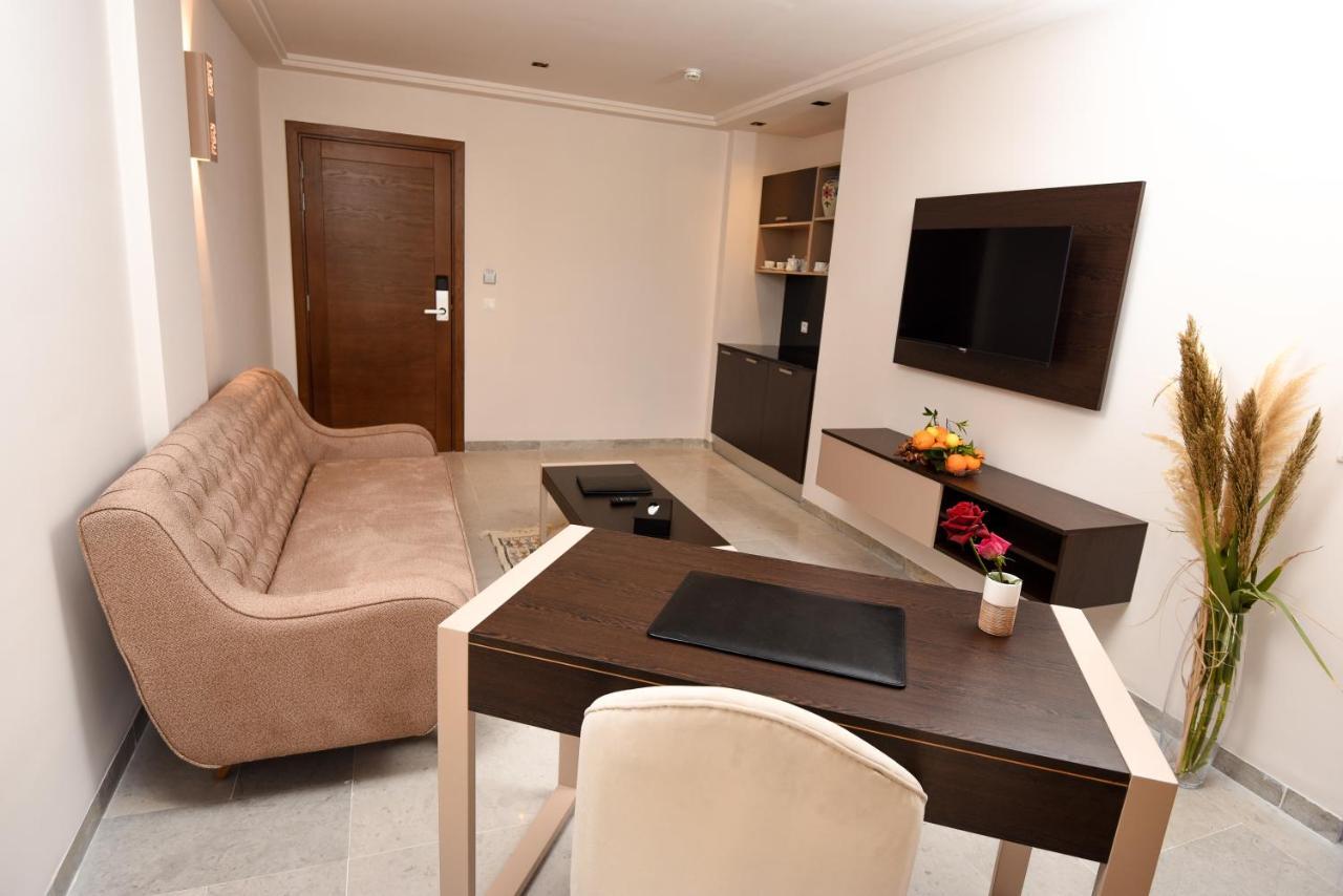 Hotel Lescure Business And Spa Megrine Екстер'єр фото