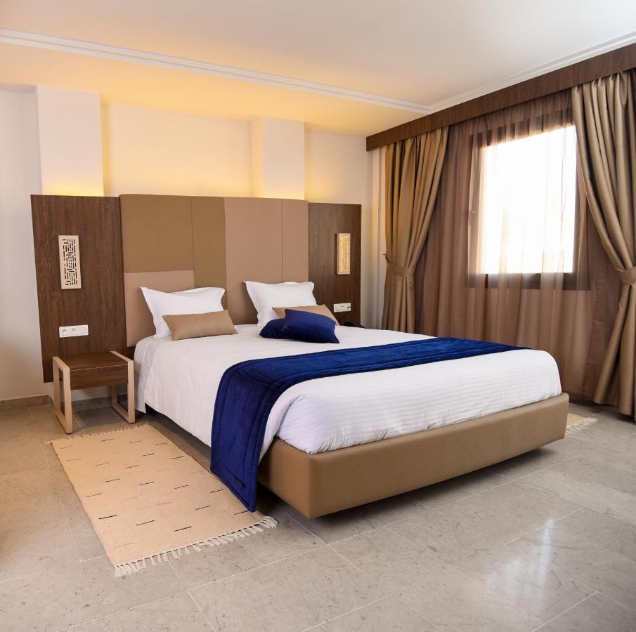 Hotel Lescure Business And Spa Megrine Екстер'єр фото